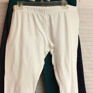NO BOUNDARIES women’s capris sz  L 11/13 white